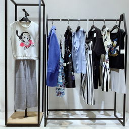 摩安珂2019春夏輕奢法式摩登女多款式休閑套裝系列